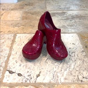 DANSKO clogs. Beautiful. Red/wine color